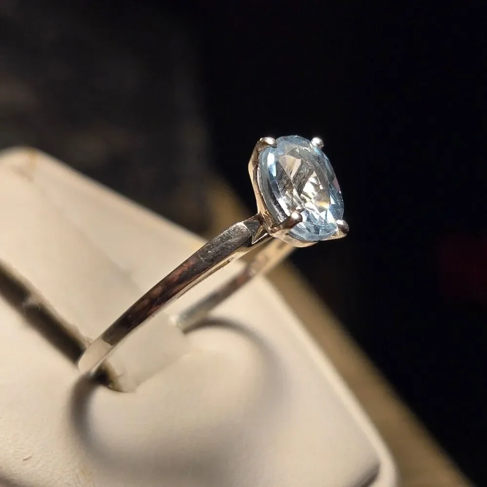 Baby Blue Solitaire vintage sterling silver ring sz 7